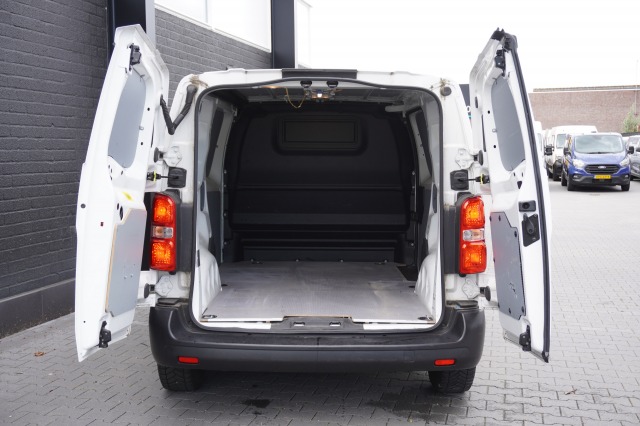 Toyota ProAce Worker 1.5 D-4D 120PK EURO 6 - Airco - Cruise - €12.950,- Excl. Toyota ProAce Worker 1.5 D-4D 120PK EURO 6 - Airco - Cruise - €12.950,- Excl.