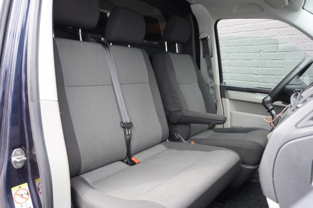 Volkswagen Transporter 2.0 TDI L2 EURO 6 - Airco - Cruise - PDC - € 13.900,- Excl. Volkswagen Transporter 2.0 TDI L2 EURO 6 - Airco - Cruise - PDC - € 13.900,- Excl.