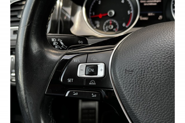 Volkswagen Golf Variant 1.6 TDI Comfortline Automaat | Pano | Climate | Cruise | PDC | €7.900,- incl. BTW