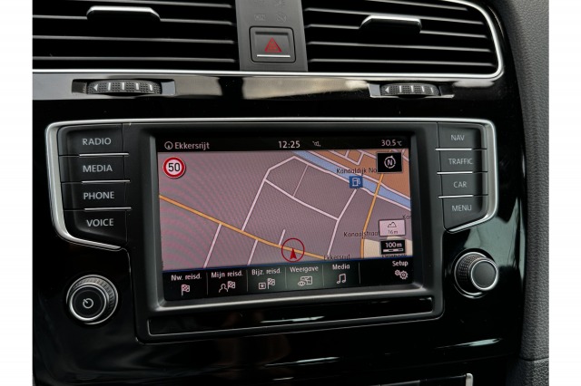 Volkswagen Golf Variant 1.6 TDI Comfortline Automaat | Pano | Climate | Cruise | PDC | €7.900,- incl. BTW