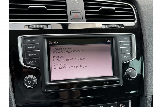 Volkswagen Golf Variant 1.6 TDI Comfortline Automaat | Pano | Climate | Cruise | PDC | €7.900,- incl. BTW