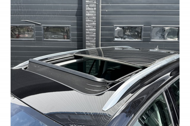 Volkswagen Golf Variant 1.6 TDI Comfortline Automaat | Pano | Climate | Cruise | PDC | €7.900,- incl. BTW