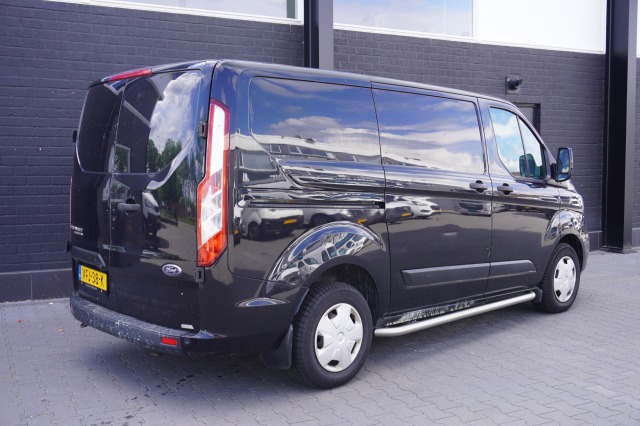 Ford Transit Custom 2.0 TDCI EURO 6 - Airco - Cruise - Camera - €13.900,- Excl. Ford Transit Custom 2.0 TDCI EURO 6 - Airco - Cruise - Camera - €13.900,- Excl.