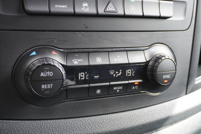 Mercedes-Benz Vito 114 CDI Lang Automaat EURO 6 - A/C Climate - Cruise - Camera - €21.950,- Excl.