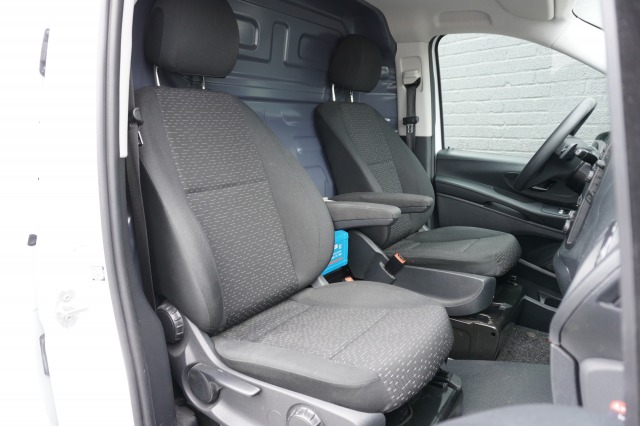 Mercedes-Benz Vito 114 CDI Lang Automaat EURO 6 - A/C Climate - Cruise - Camera - €21.950,- Excl.