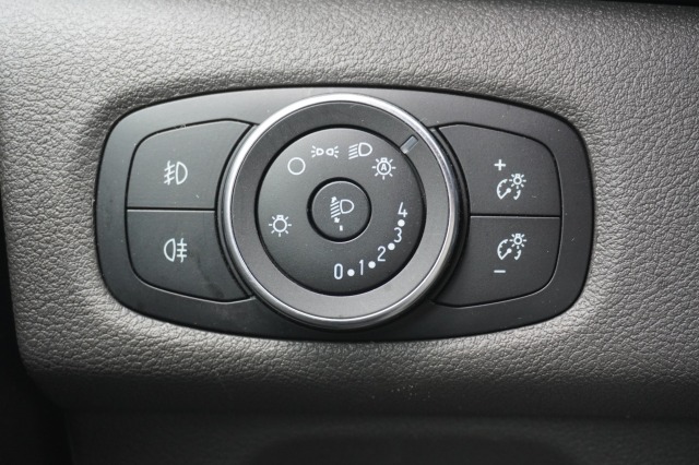 Ford Transit Custom 2.0 TDCI EURO 6 - Airco - Navi - Cruise - Camera - €12.499,- Excl.