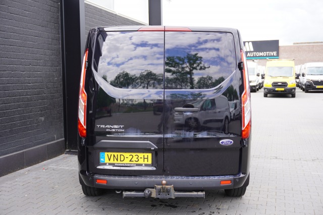 Ford Transit Custom 2.0 TDCI EURO 6 - Airco - Navi - Cruise - Camera - €12.499,- Excl.