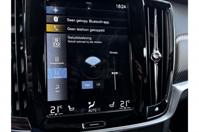 Volvo V90 2.0 T8 AWD R-Design 391PK | Pano | H&K Audio | Head Up | Memory | €31.900,- Incl. BTW.
