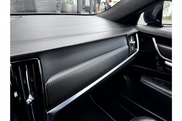 Volvo V90 2.0 T8 AWD R-Design 391PK | Pano | H&K Audio | Head Up | Memory | €31.900,- Incl. BTW.