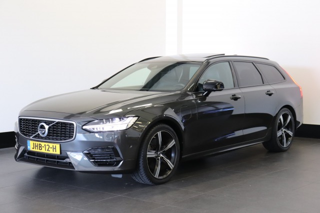 Volvo V90 2.0 T8 AWD R-Design 391PK | Pano | H&K Audio | Head Up | Memory | €31.900,- Incl. BTW. Volvo V90 2.0 T8 AWD R-Design 391PK | Pano | H&K Audio | Head Up | Memory | €31.900,- Incl. BTW.