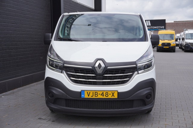 Renault Trafic 2.0 dCi 120PK EURO 6 - Airco - Cruise - PDC - €11.900,- Excl. Renault Trafic 2.0 dCi 120PK EURO 6 - Airco - Cruise - PDC - €11.900,- Excl.