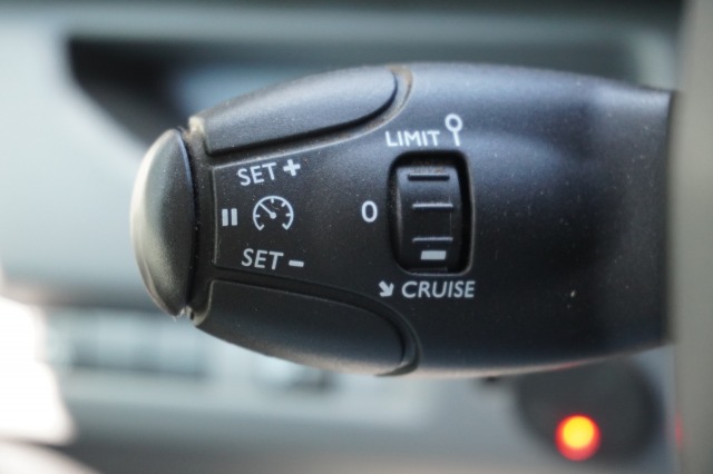 Peugeot Expert 2.0 BlueHDI 120PK EURO 6 - Airco - Cruise - PDC - €11.950,- Excl. Peugeot Expert 2.0 BlueHDI 120PK EURO 6 - Airco - Cruise - PDC - €11.950,- Excl.
