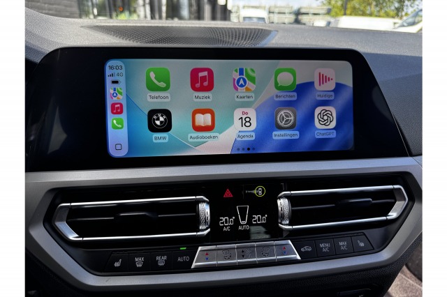 BMW 3 Serie Touring 330e Business Edition Plus Dealer OH | Leder | Memory | Carplay | €22.900,- incl. BTW