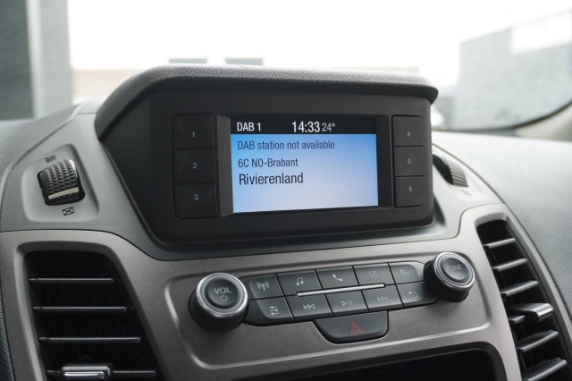 Ford Transit Connect 1.5 EcoBlue L2 100PK Automaat EURO 6 - Airco - Trekhaak- PDC - €9.950,- Excl.