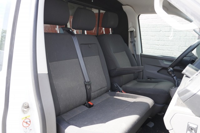 Volkswagen Transporter 2.0 TDI EURO 6 - Airco - Navi - PDC - €13.950,- Excl.