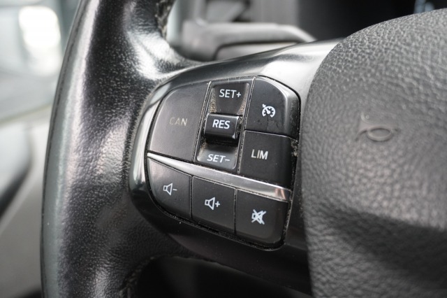 Ford Transit Custom 2.0 TDCI EURO 6 - Airco - Cruise - PDC - €11.900,- Excl.