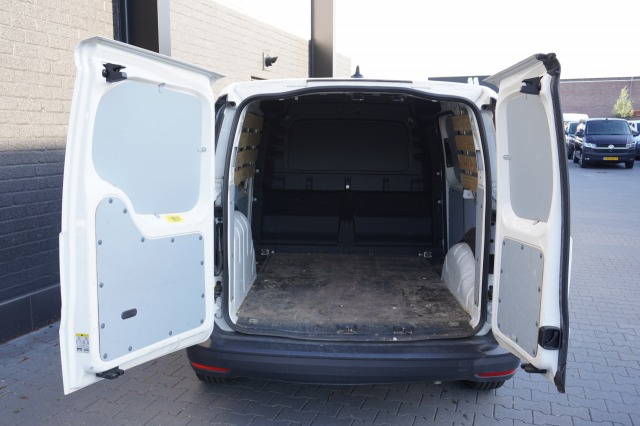 Volkswagen Caddy Cargo 2.0 TDI EURO 6 - Airco - Cruise - €12.900,- Excl. Volkswagen Caddy Cargo 2.0 TDI EURO 6 - Airco - Cruise - €12.900,- Excl.