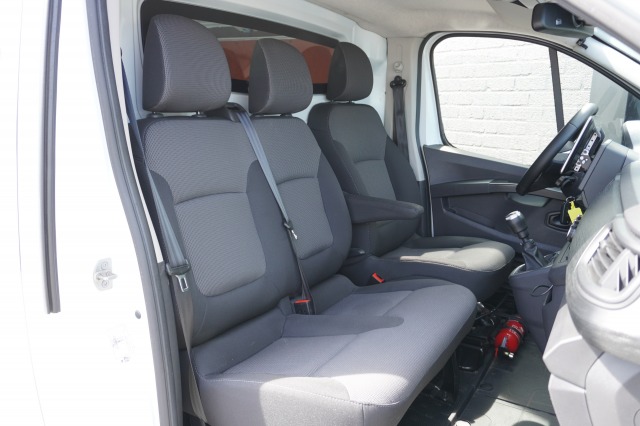 Renault Trafic 2.0 dCi 110PK EURO 6 - Airco - Navi - Cruise - €15.900,- Excl.