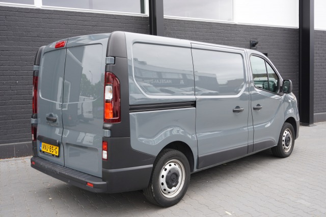 Renault Trafic 2.0 dCi 120PK - EURO 6 - Airco - Navi - Cruise - €12.900,- Excl. Renault Trafic 2.0 dCi 120PK - EURO 6 - Airco - Navi - Cruise - €12.900,- Excl.