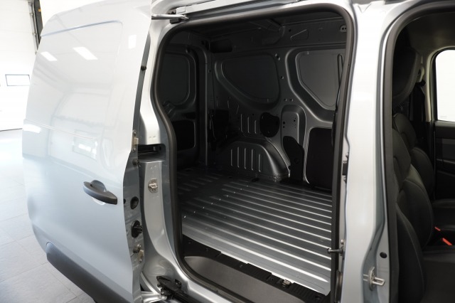 Renault Express 1.3 TCe 100PK Benzine EURO 6 - Airco - Navi - Cruise - €11.950,- Excl. Renault Express 1.3 TCe 100PK Benzine EURO 6 - Airco - Navi - Cruise - €11.950,- Excl.