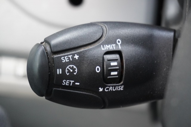 Citroën Jumpy 2.0 BlueHDI 180PK Automaat L3 EURO 6 - Airco - Navi - Cruise - €15.900,- Excl. Citroën Jumpy 2.0 BlueHDI 180PK Automaat L3 EURO 6 - Airco - Navi - Cruise - €15.900,- Excl.