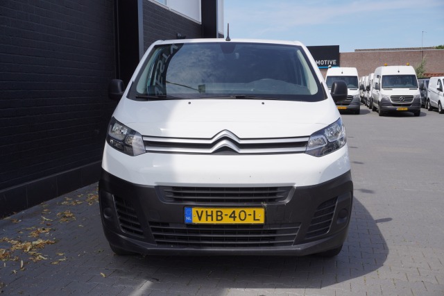 Citroën Jumpy 2.0 BlueHDI 180PK Automaat L3 EURO 6 - Airco - Navi - Cruise - €15.900,- Excl. Citroën Jumpy 2.0 BlueHDI 180PK Automaat L3 EURO 6 - Airco - Navi - Cruise - €15.900,- Excl.
