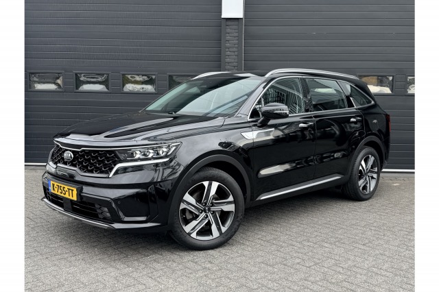 Kia Sorento 1.6 T-GDI Plug-in Hybrid 4WD DynamicLine 7p. | Trekhaak | Camera | ACC | €35.900,- incl. BTW Kia Sorento 1.6 T-GDI Plug-in Hybrid 4WD DynamicLine 7p. | Trekhaak | Camera | ACC | €35.900,- incl. BTW