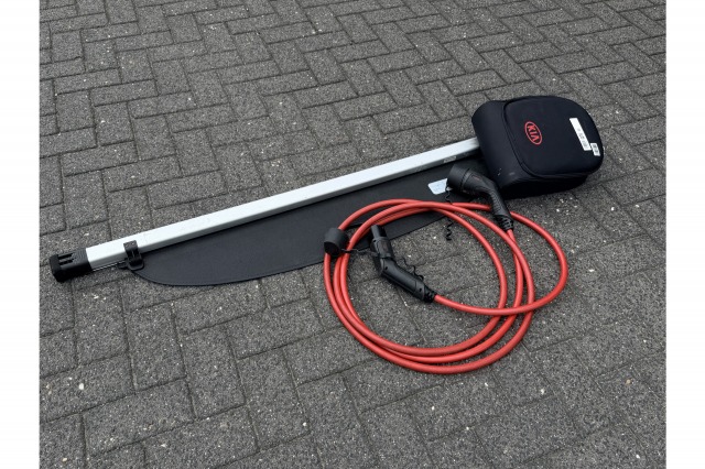 Kia Sorento 1.6 T-GDI Plug-in Hybrid 4WD DynamicLine 7p. | Trekhaak | Camera | ACC | €35.900,- incl. BTW Kia Sorento 1.6 T-GDI Plug-in Hybrid 4WD DynamicLine 7p. | Trekhaak | Camera | ACC | €35.900,- incl. BTW
