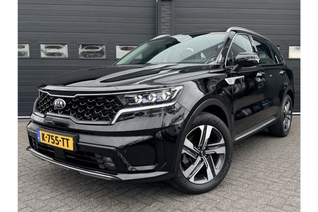 Kia Sorento 1.6 T-GDI Plug-in Hybrid 4WD DynamicLine 7p. | Trekhaak | Camera | ACC | €35.900,- incl. BTW Kia Sorento 1.6 T-GDI Plug-in Hybrid 4WD DynamicLine 7p. | Trekhaak | Camera | ACC | €35.900,- incl. BTW