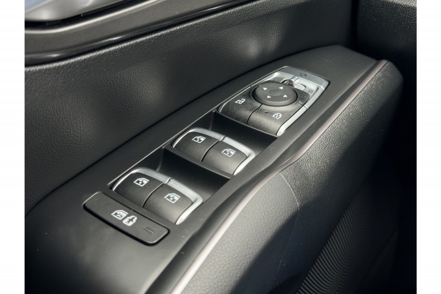 Kia Sorento 1.6 T-GDI Plug-in Hybrid 4WD DynamicLine 7p. | Trekhaak | Camera | ACC | €35.900,- incl. BTW Kia Sorento 1.6 T-GDI Plug-in Hybrid 4WD DynamicLine 7p. | Trekhaak | Camera | ACC | €35.900,- incl. BTW