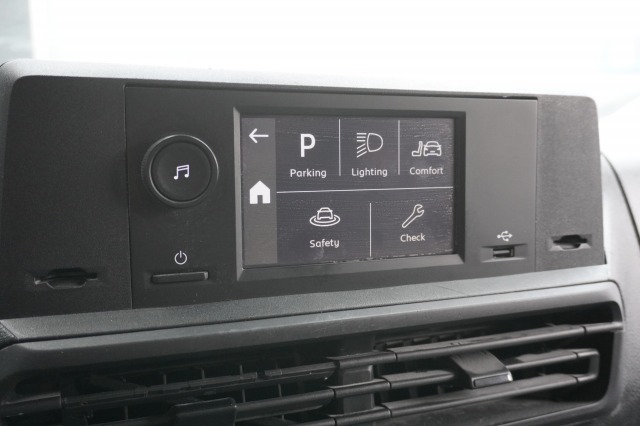 Peugeot Expert 1.5 BlueHDi 120PK L2 EURO 6 - Airco - Cruise - PDC - € 21.950,- Excl. Peugeot Expert 1.5 BlueHDi 120PK L2 EURO 6 - Airco - Cruise - PDC - € 21.950,- Excl.