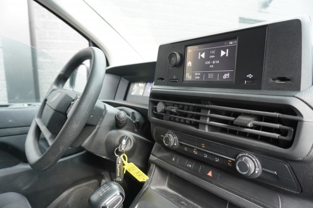 Peugeot Expert 1.5 BlueHDi 120PK L2 EURO 6 - Airco - Cruise - PDC - € 21.950,- Excl.