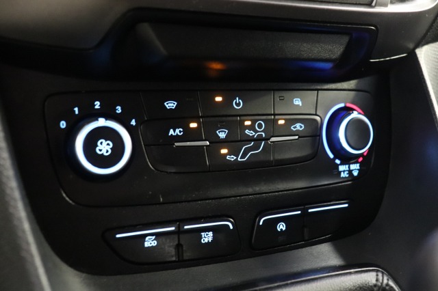 Ford Transit Connect 1.0 Ecoboost 100PK L2 2x Schuifdeur Benzine - Airco - Cruise - Camera - €13.900,- Excl. Ford Transit Connect 1.0 Ecoboost 100PK L2 2x Schuifdeur Benzine - Airco - Cruise - Camera - €13.900,- Excl.
