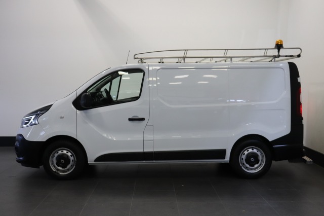 Renault Trafic 1.6 dCi EURO 6 - Airco - Cruise - PDC - Trekhaak - € 9.950,- Excl.