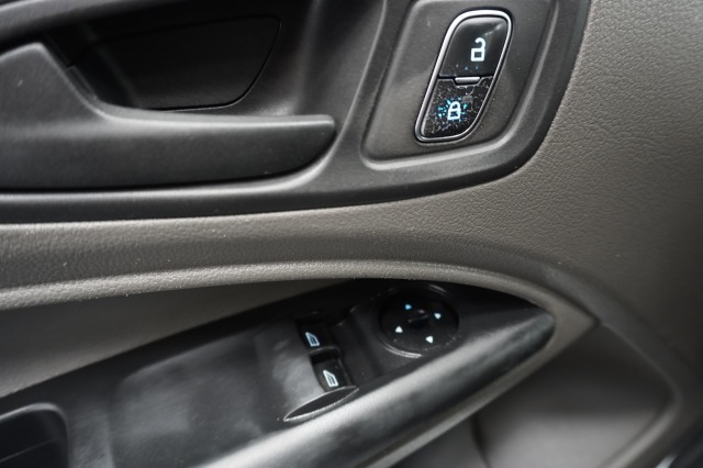 Ford Transit Connect 1.5 EcoBlue EURO 6 - Airco -PDC - Trekhaak - € 10.950,- Excl. Ford Transit Connect 1.5 EcoBlue EURO 6 - Airco -PDC - Trekhaak - € 10.950,- Excl.