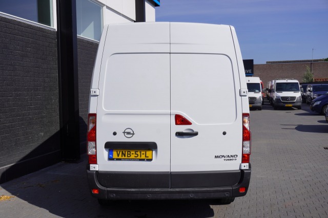 Opel Movano 2.3 Turbo 135PK L2H2 EURO 6 - Airco - Cruise - Camera - €13.950,- Excl.