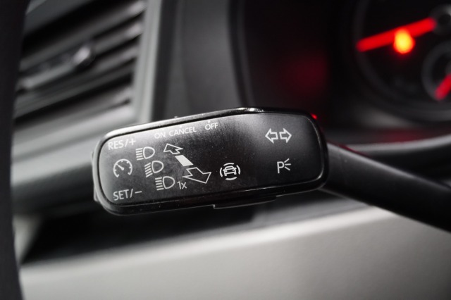 Volkswagen Transporter 2.0 TDI 150PK Automaat EURO 6 - Airco - Navi - Cruise - € 17.900,- Excl.