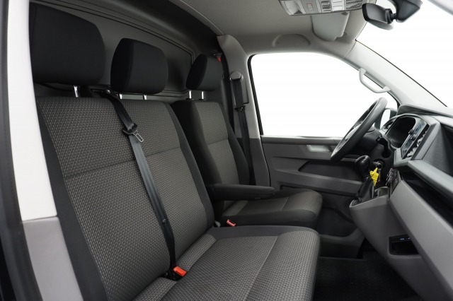 Volkswagen Transporter 2.0 TDI 150PK Automaat EURO 6 - Airco - Navi - Cruise - € 17.900,- Excl. Volkswagen Transporter 2.0 TDI 150PK Automaat EURO 6 - Airco - Navi - Cruise - € 17.900,- Excl.