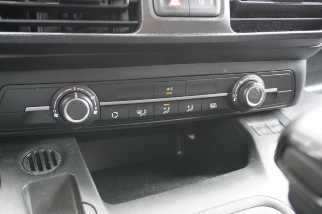 Peugeot Partner 1.2 PT Benzine! EURO 6 - Airco - Navi - Cruise - €12.900,- Excl.