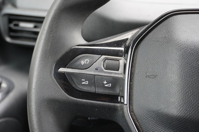 Peugeot Partner 1.2 PT Benzine! EURO 6 - Airco - Navi - Cruise - €12.900,- Excl.