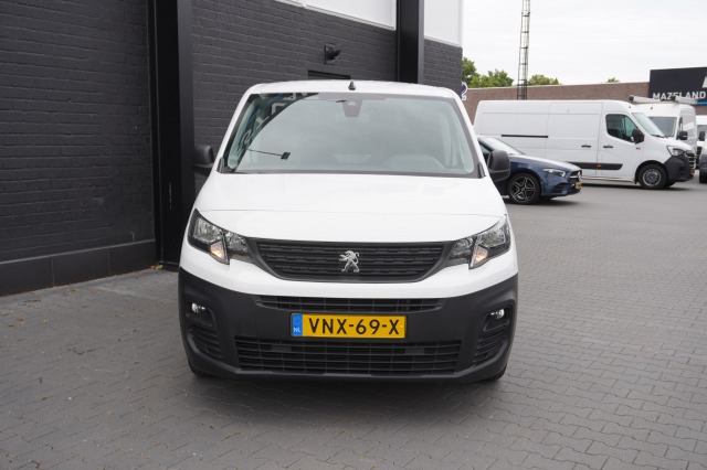 Peugeot Partner 1.2 PT Benzine! EURO 6 - Airco - Navi - Cruise - €12.900,- Excl.