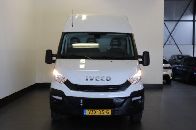 Iveco Daily 35S12V 2.3 L2H2 EURO 6 - Airco - Cruise - Camera - €13.900,- Excl. Iveco Daily 35S12V 2.3 L2H2 EURO 6 - Airco - Cruise - Camera - €13.900,- Excl.