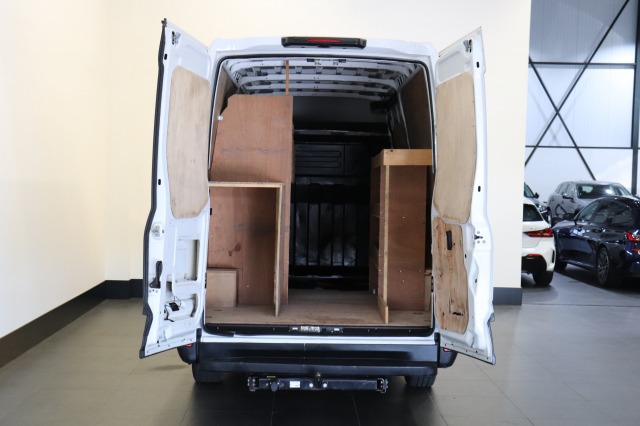 Iveco Daily 35S12V 2.3 L2H2 EURO 6 - Airco - Cruise - Camera - €13.900,- Excl. Iveco Daily 35S12V 2.3 L2H2 EURO 6 - Airco - Cruise - Camera - €13.900,- Excl.