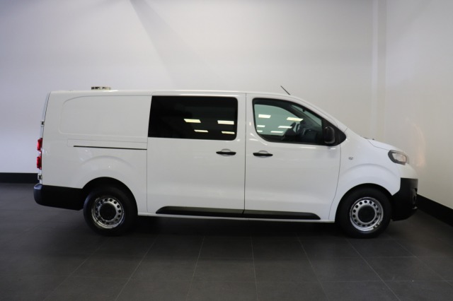 Peugeot Expert 2.0 BlueHDI 123PK L3 Dubbel cabine EURO 6 - Airco -Navi - Cruise - €14.950,- Excl. Peugeot Expert 2.0 BlueHDI 123PK L3 Dubbel cabine EURO 6 - Airco -Navi - Cruise - €14.950,- Excl.