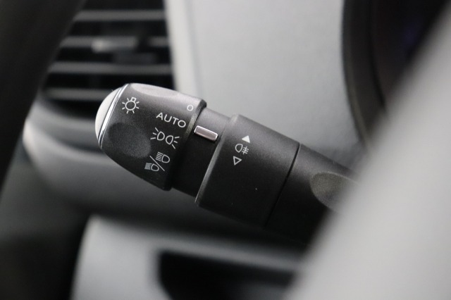 Peugeot Expert 2.0 BlueHDI 123PK L3 Dubbel cabine EURO 6 - Airco -Navi - Cruise - €14.950,- Excl. Peugeot Expert 2.0 BlueHDI 123PK L3 Dubbel cabine EURO 6 - Airco -Navi - Cruise - €14.950,- Excl.