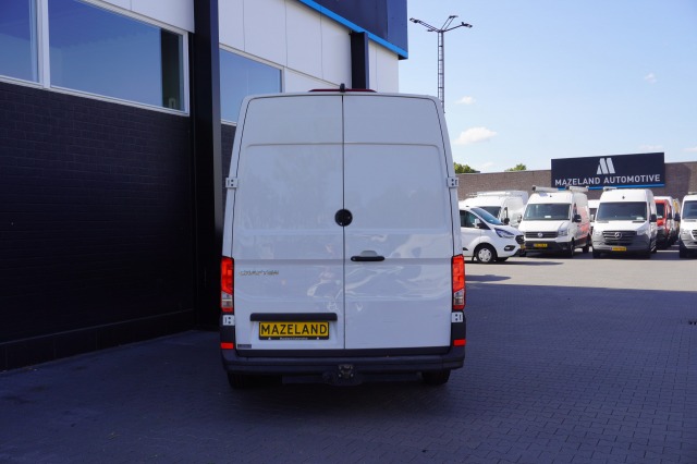 Volkswagen Crafter 2.0 TDI 140PK L3H3 EURO 6 - Airco - Trekhaak - Camera - €20.900,- Excl. Volkswagen Crafter 2.0 TDI 140PK L3H3 EURO 6 - Airco - Trekhaak - Camera - €20.900,- Excl.