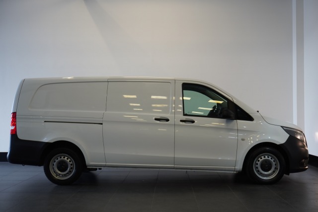 Mercedes-Benz Vito 110 CDI Lang EURO 6 - Airco - Camera - €14.900,- Excl. Mercedes-Benz Vito 110 CDI Lang EURO 6 - Airco - Camera - €14.900,- Excl.
