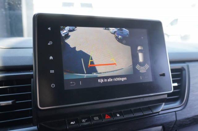 Renault Trafic 2.0 dCi 150PK Automaat L2 - EURO 6 - Airco - Navi - Cruise - €22.499,- Excl. Renault Trafic 2.0 dCi 150PK Automaat L2 - EURO 6 - Airco - Navi - Cruise - €22.499,- Excl.