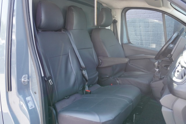 Renault Trafic 2.0 dCi 150PK Automaat L2 - EURO 6 - Airco - Navi - Cruise - €22.499,- Excl. Renault Trafic 2.0 dCi 150PK Automaat L2 - EURO 6 - Airco - Navi - Cruise - €22.499,- Excl.