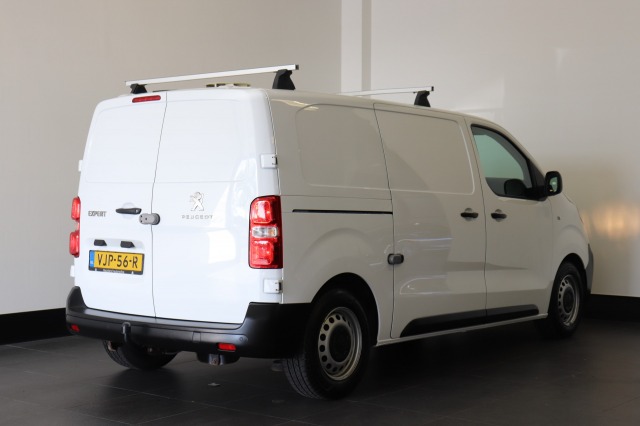 Peugeot Expert 1.5 BlueHDI 100PK L2 EURO 6 - Airco - Navi - Cruise - €11.900,- Excl. Peugeot Expert 1.5 BlueHDI 100PK L2 EURO 6 - Airco - Navi - Cruise - €11.900,- Excl.